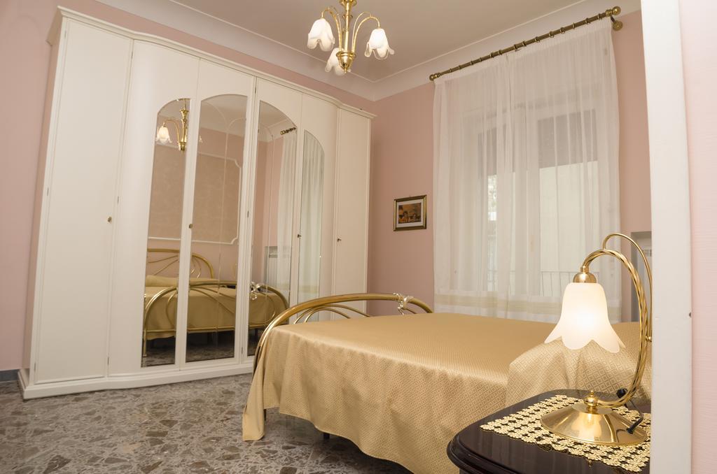 Casa Raffelina Διαμέρισμα Minori Δωμάτιο φωτογραφία
